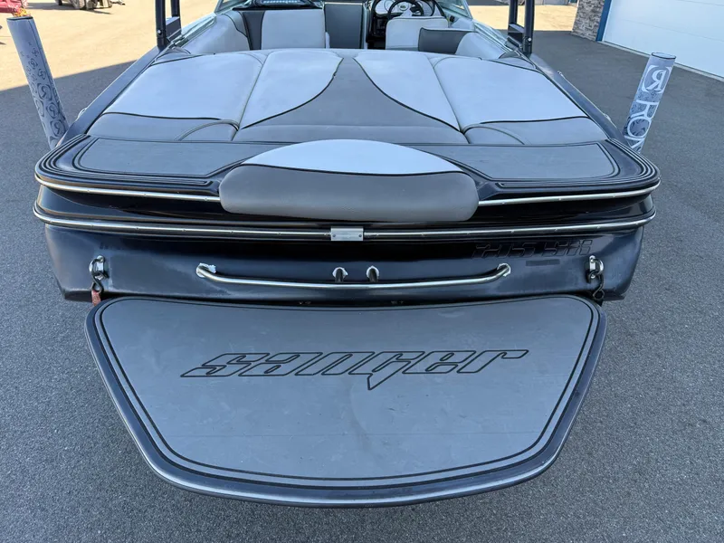 Slide: The Image of Sanger V215 XTZ 2016 - 7