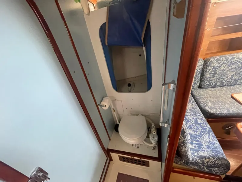 Slide: The Image of Moody 36 classic 1979 - 50