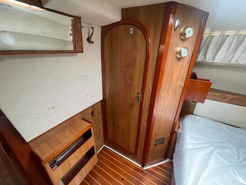 Slide: The Image of Moody 36 classic 1979 - 64