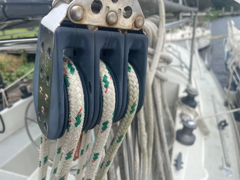 Slide: The Image of Moody 36 classic 1979 - 75