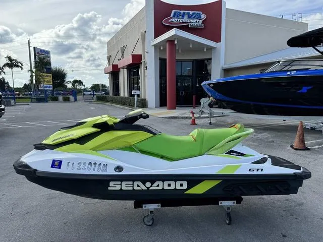 Slide: The Image of Sea-Doo GTI 2019 - 1