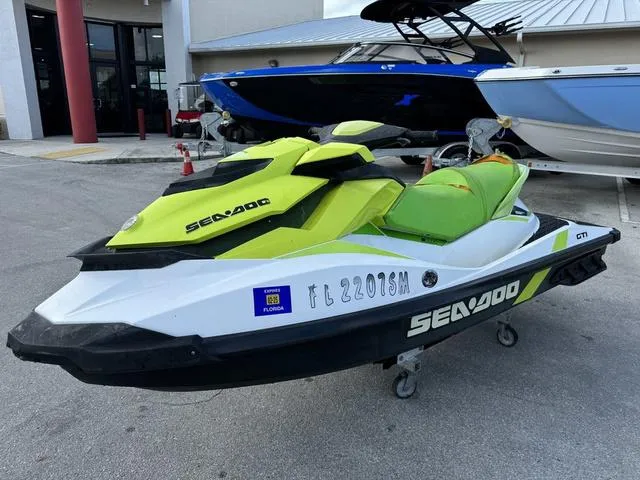 Slide: The Image of Sea-Doo GTI 2019 - 2