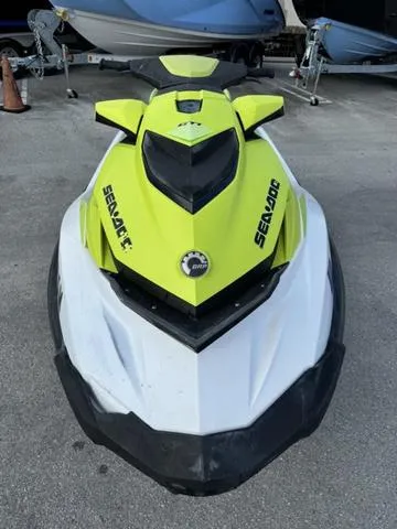 Slide: The Image of Sea-Doo GTI 2019 - 3