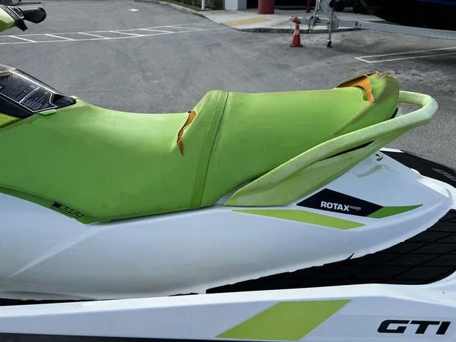 Slide: The Image of Sea-Doo GTI 2019 - 8