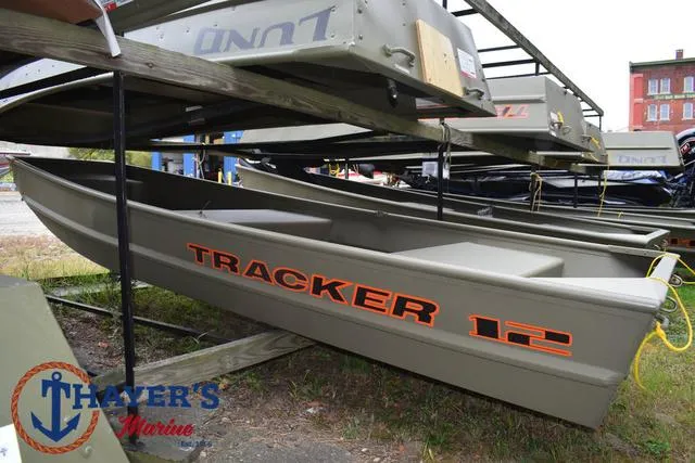 Slide: The Image of Tracker Grizzly® 1236 Jon 2025 - 3