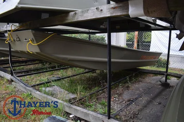 Slide: The Image of Tracker Grizzly® 1236 Jon 2025 - 4