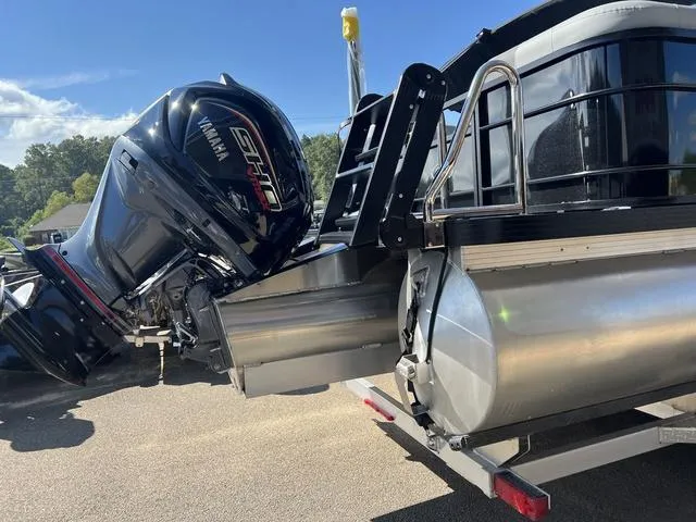 Slide: The Image of Veranda VR22RC XL 2025 - 5