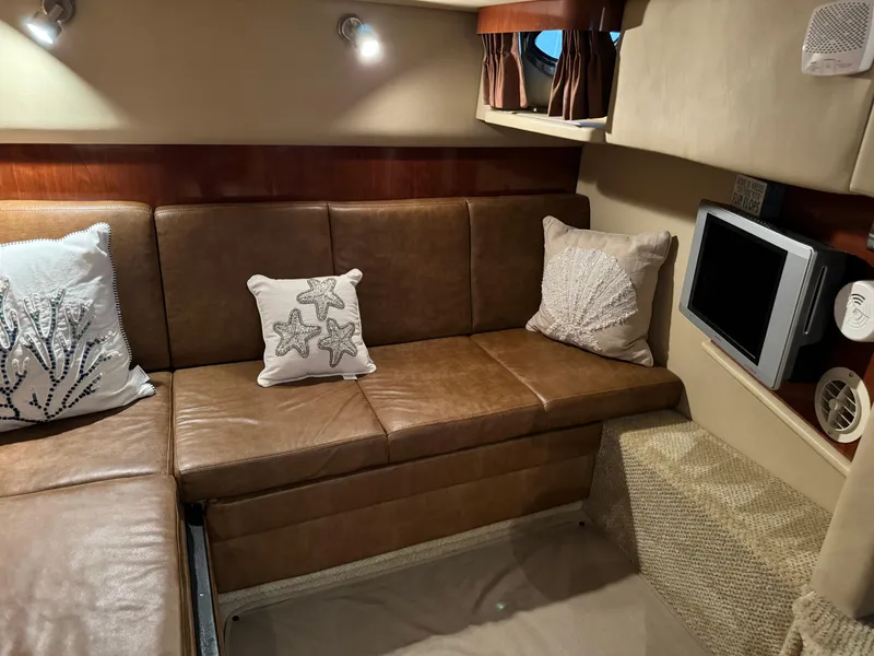 Slide: The Image of Sea Ray 38 Sundancer 2006 - 50