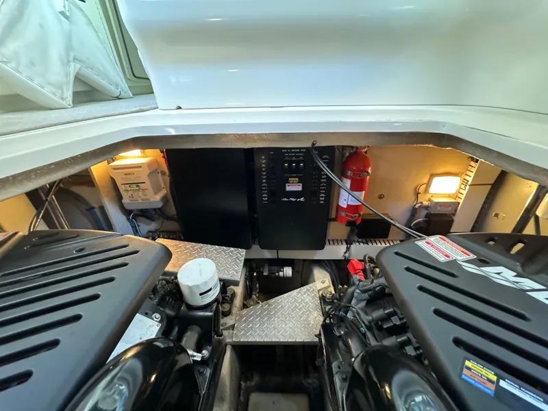 Slide: The Image of Sea Ray 38 Sundancer 2006 - 54