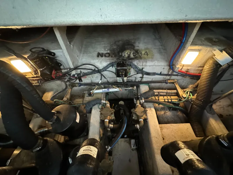 Slide: The Image of Sea Ray 38 Sundancer 2006 - 55