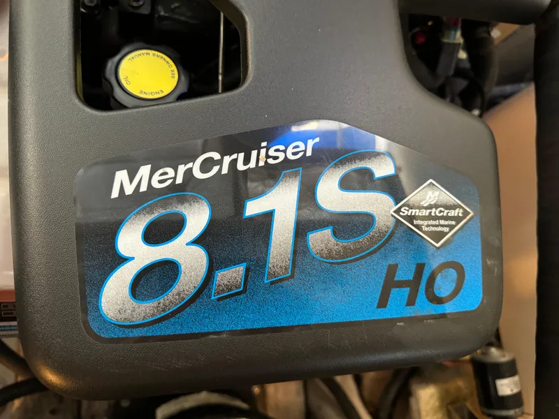 Slide: The Image of Sea Ray 38 Sundancer 2006 - 56