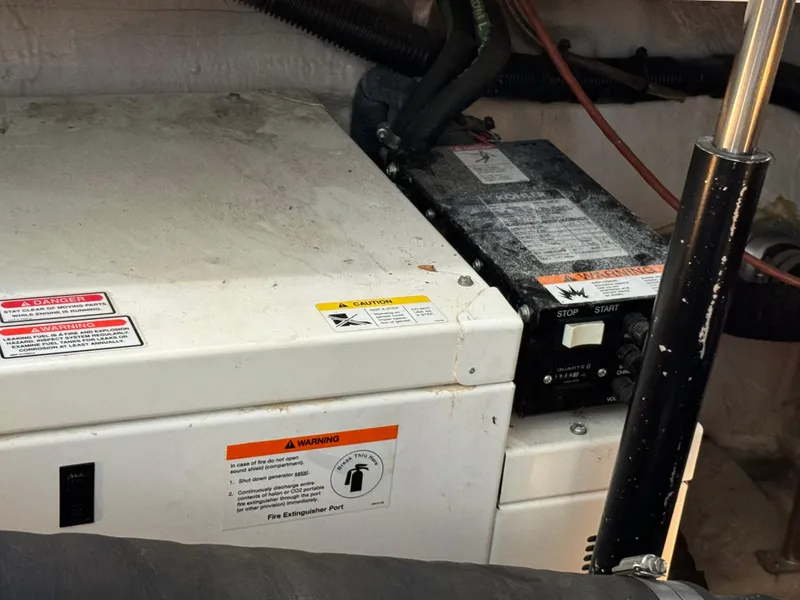 Slide: The Image of Sea Ray 38 Sundancer 2006 - 59