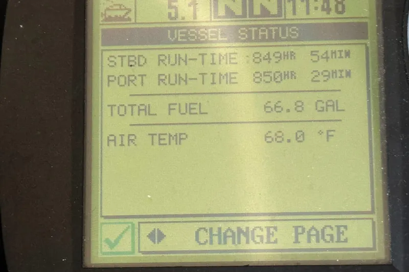 Slide: The Image of Sea Ray 38 Sundancer 2006 - 64