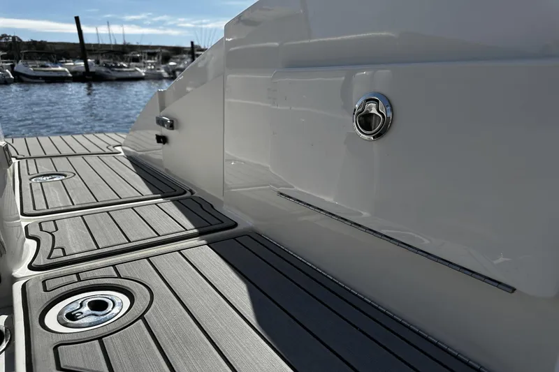 Slide: The Image of Sea Ray 230 SPX OB 2021 - 7