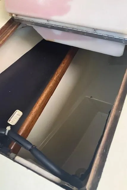 Slide: The Image of Ice box w/ cold plate - 23