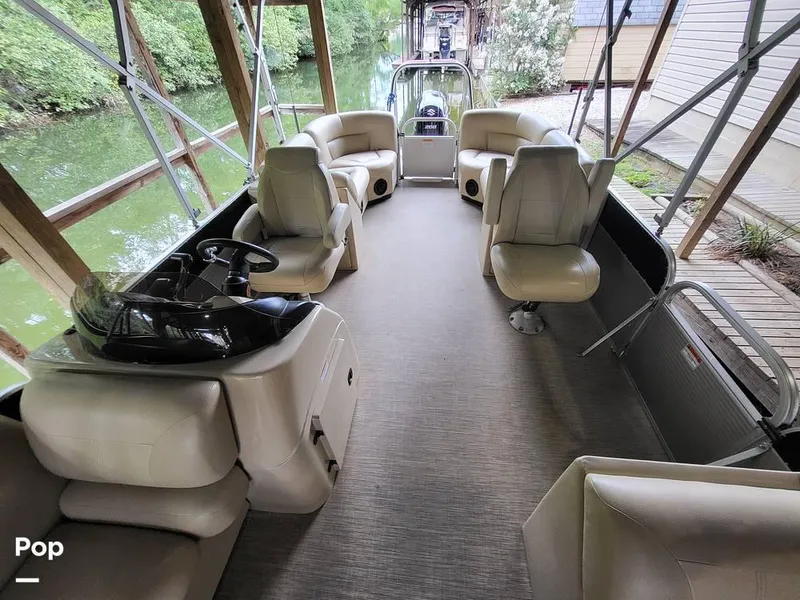 Slide: The Image of 2017 Landau Island Breeze 252 for sale in Hot Springs, AR - 12