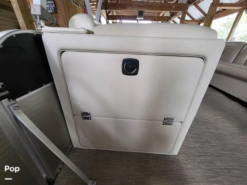 Slide: The Image of 2017 Landau Island Breeze 252 for sale in Hot Springs, AR - 23