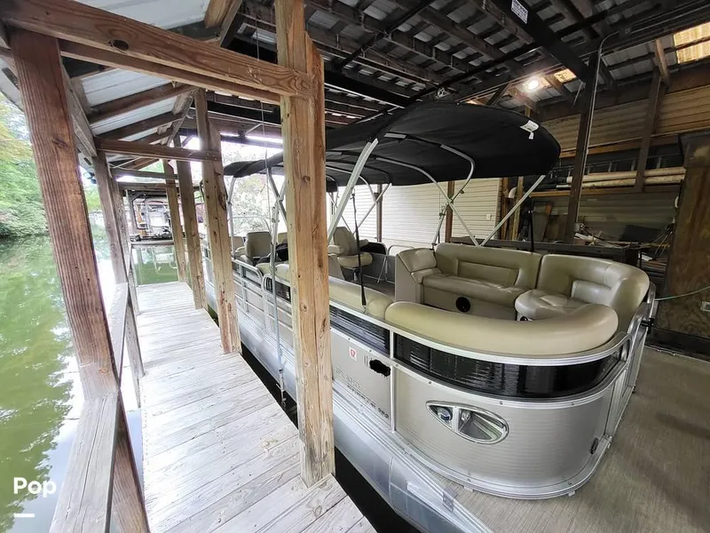 Slide: The Image of 2017 Landau Island Breeze 252 for sale in Hot Springs, AR - 45