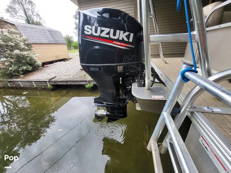 Slide: The Image of 2017 Landau Island Breeze 252 for sale in Hot Springs, AR - 62