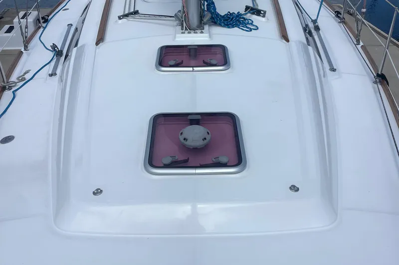 Slide: The Image of Beneteau Oceanis 37 yacht deck with hatches, 2010 model. - 3