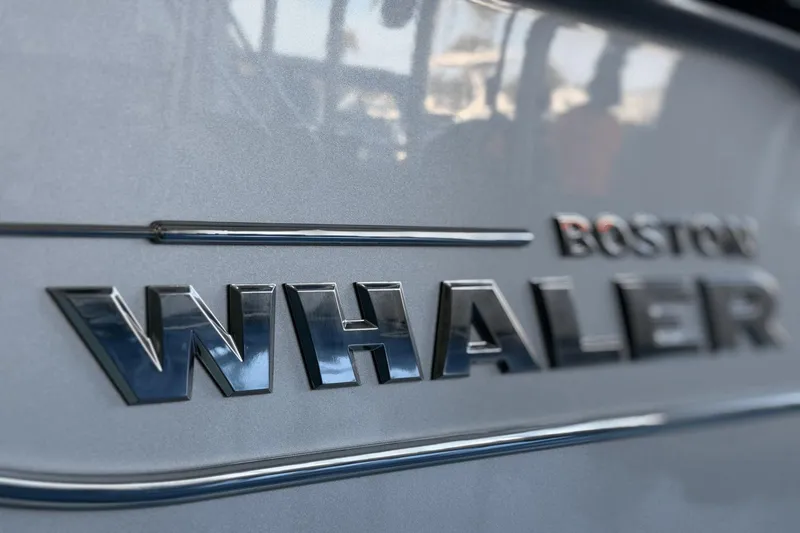 Slide: The Image of Boston Whaler 230 Outrage 2025 - 4