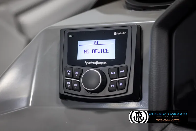 Slide: The Image of Bluetooth audio system in 2025 Bennington 23 SSBSE boat, displaying "No Device." - 27