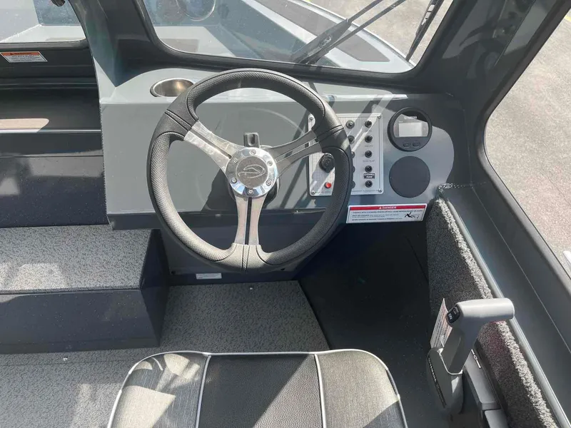 Slide: The Image of Duckworth 18 ADV XT 2024 - 10