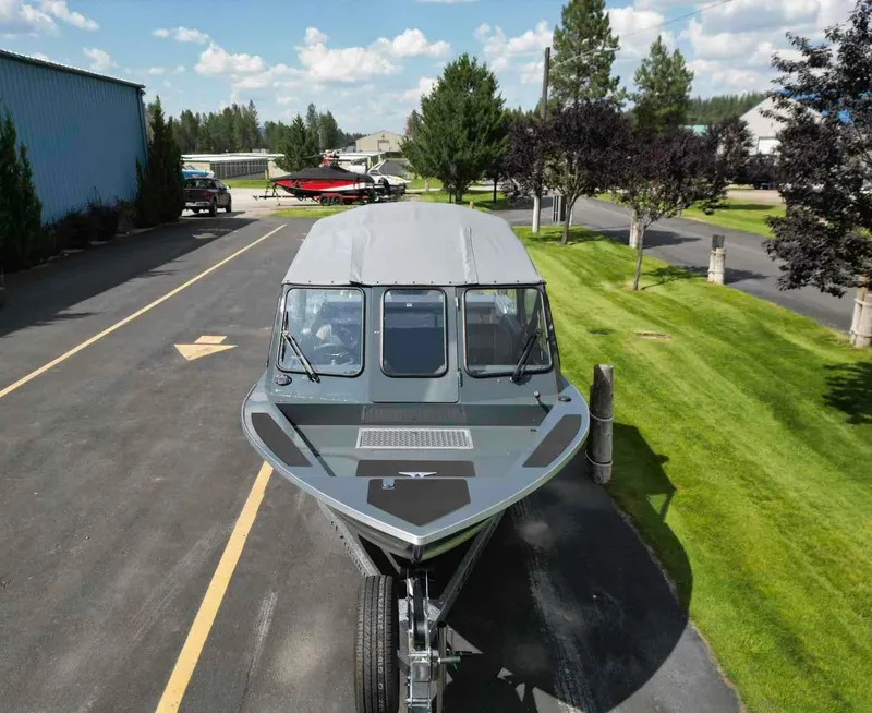 Slide: The Image of Duckworth 18 ADV XT 2024 - 3