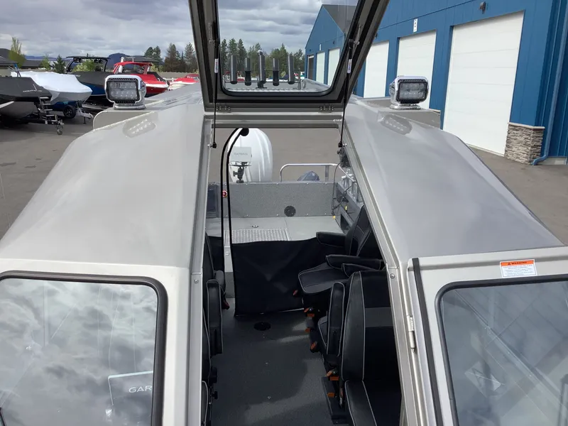 Slide: The Image of Duckworth 24 Pacific Navigator 2024 - 21