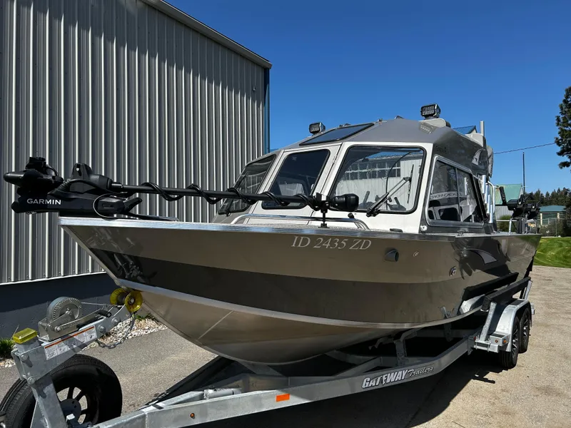 Slide: The Image of Duckworth 24 Pacific Navigator 2024 - 3