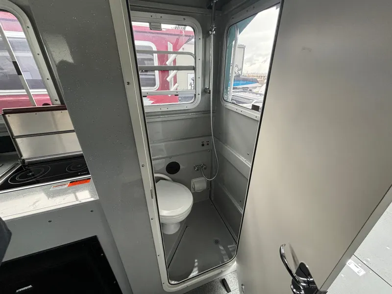 Slide: The Image of Duckworth 28 Offshore 2024 - 15