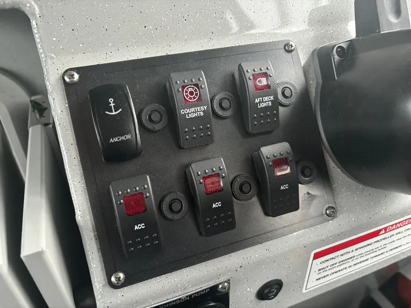 Slide: The Image of Duckworth 28 Offshore 2024 - 23