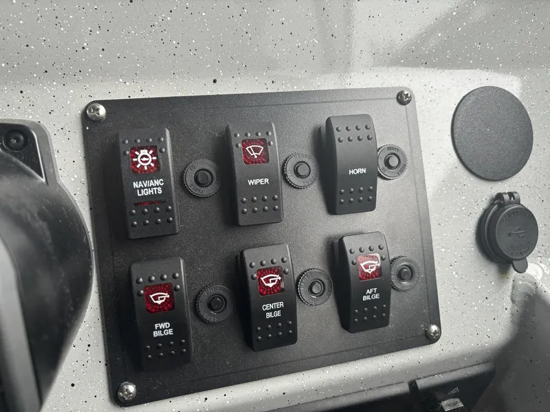 Slide: The Image of Duckworth 28 Offshore 2024 - 24