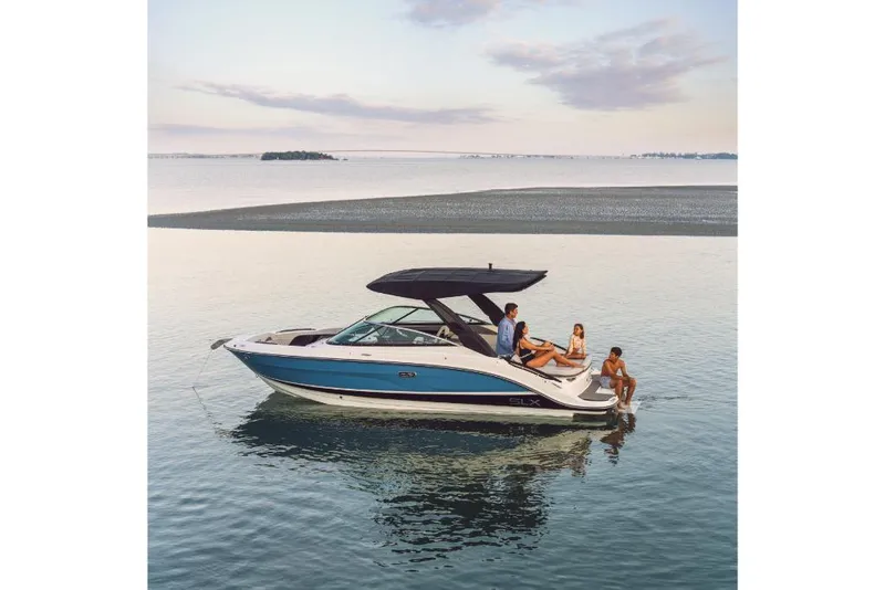 Slide: The Image of 2023-Sea-Ray-SLX-260-MarineMax - 22
