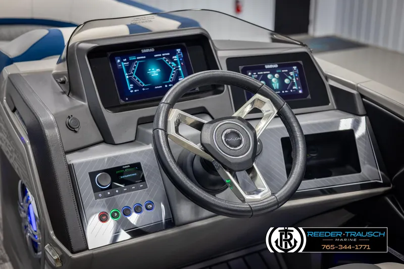 Slide: The Image of 2025 Avalon Catalina QLS dashboard with modern steering and digital displays. - 27