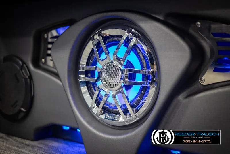 Slide: The Image of Avalon Catalina QLS 2025 speaker system with blue LED lighting. - 35