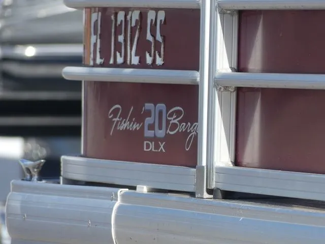 Slide: The Image of Sun Tracker Fishin' Barge 20 DLX 2020 - 8