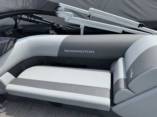 Slide: The Image of Bennington S Quad Bench 22 SSR Pontoon 2025 - 18