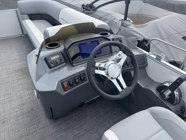 Slide: The Image of Bennington S L-Bench 22 SL Pontoon 2025 - 12