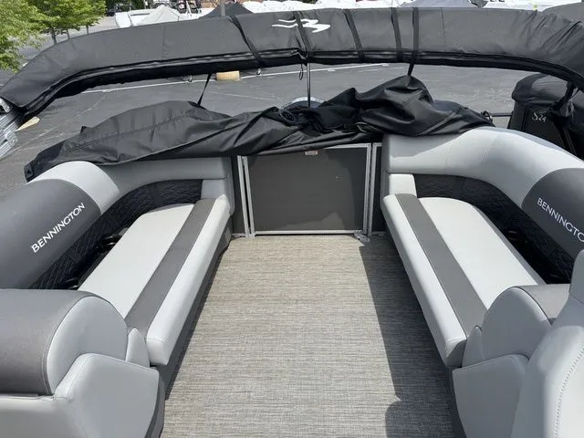 Slide: The Image of Bennington S Quad Bench 22 SSR Pontoon 2025 - 17