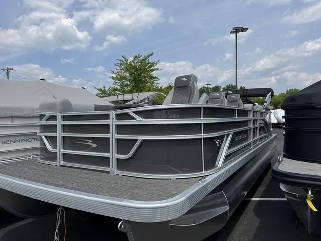 Slide: The Image of Bennington S Quad Bench 22 SSR Pontoon 2025 - 1