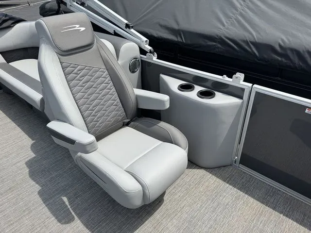 Slide: The Image of Bennington S Quad Bench 22 SSR Pontoon 2025 - 16