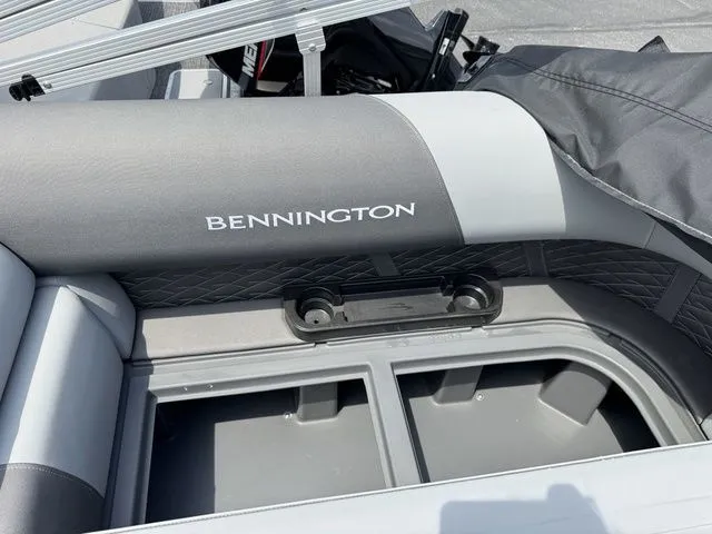 Slide: The Image of Bennington S Quad Bench 22 SSR Pontoon 2025 - 21