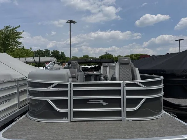 Slide: The Image of Bennington S Quad Bench 22 SSR Pontoon 2025 - 4