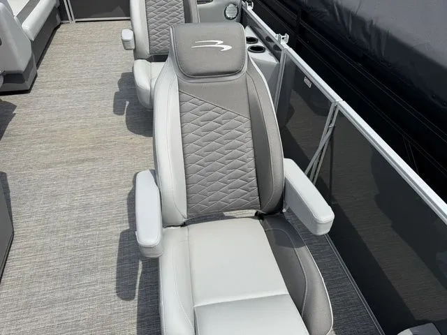 Slide: The Image of Bennington S Quad Bench 22 SSR Pontoon 2025 - 6