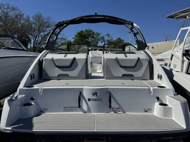 Slide: The Image of Yamaha AR220 2025 - 2