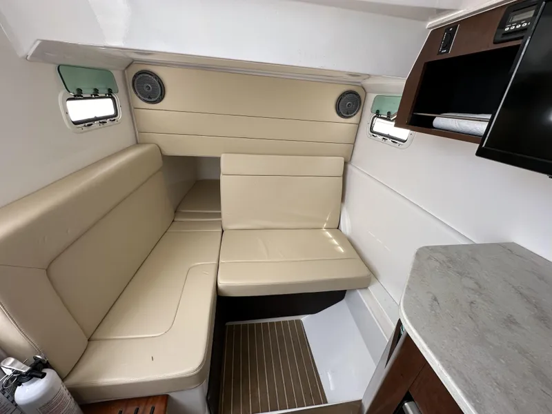 Slide: The Image of Everglades 435 Center Console 2017 - 58