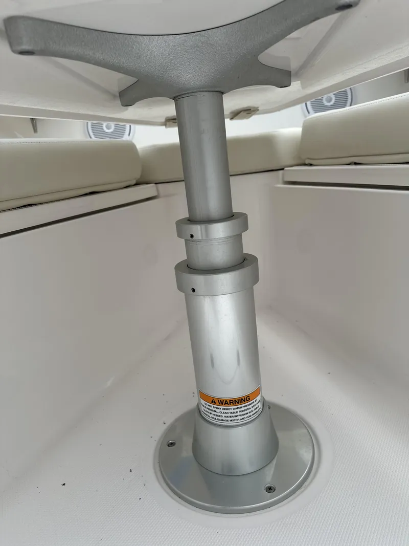 Slide: The Image of Everglades 435 Center Console 2017 - 82