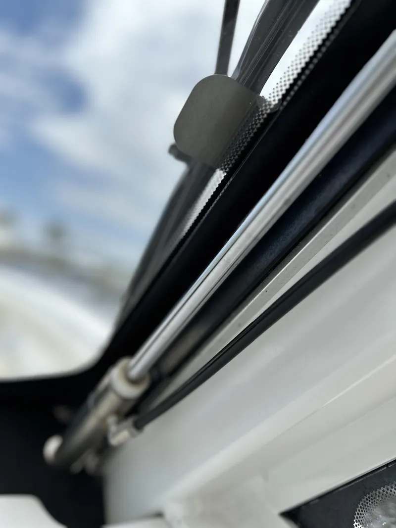 Slide: The Image of Everglades 435 Center Console 2017 - 96