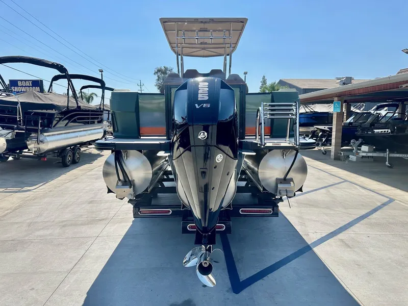 Slide: The Image of Avalon Geo Fish GLX 25 w/ 225HP Mercury! 2025 - 11